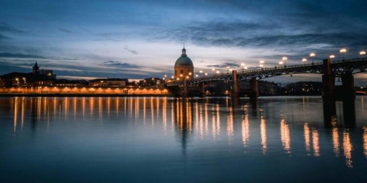 La mejor ciudad para viajar en 2025, según Lonely Planet, está a tres horas de Catalunya