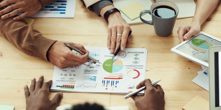 datos-reunion-analisis-empleados