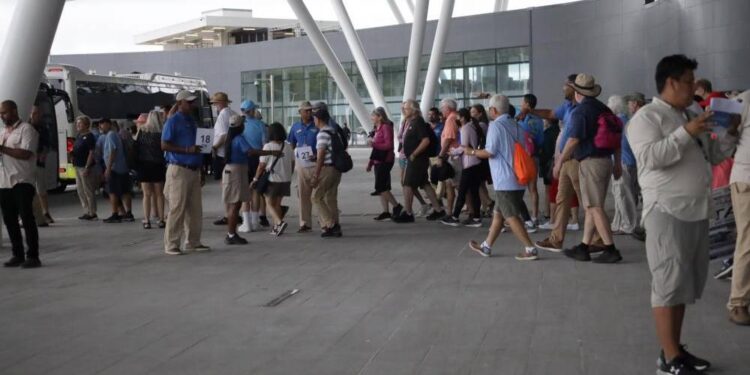 El Sapphire Princess inauguró la temporada de cruceros en Panamá