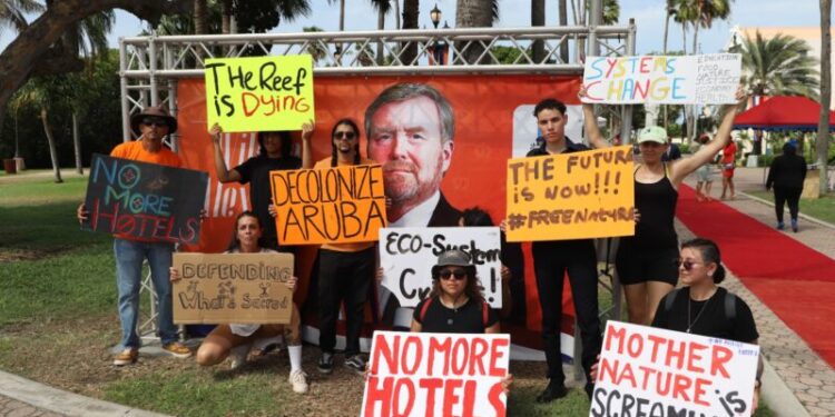 Lugareños de Aruba protestan contra el crecimiento insostenible de la industria hotelera y turística · Global Voices en Español