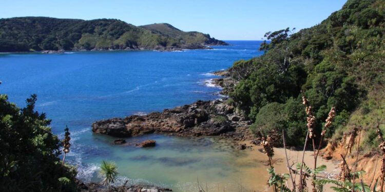 'top' destinos del mundo a los que ir este 2025