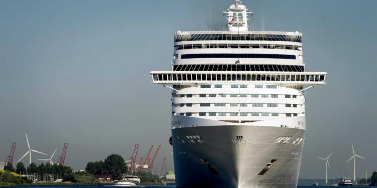 La naviera MSC hará itinerarios por Alaska y el Canal de Panamá a partir de 2026
