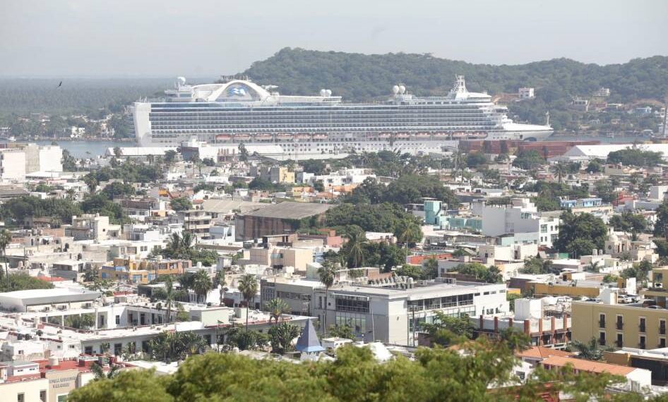 Tiene Mazatlán ‘casa llena’ de turistas; llegan congresistas, rotarios canadienses y turistas navieros