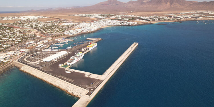 Noda pide explicaciones a Puertos Canarios por su “presunta renuncia” al turismo de cruceros