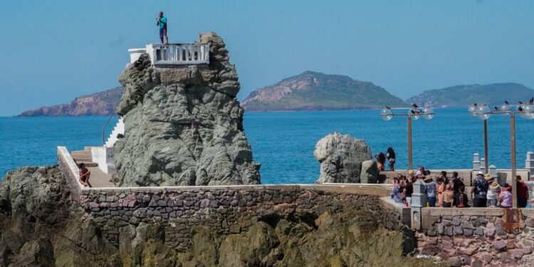 Octubre cierra con 12 cruceros y 44 mil pasajeros en Mazatlán - El Sol de Mazatlán