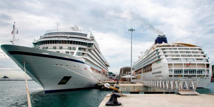 Panamá espera recibir 350 mil visitantes durante temporada de cruceros 2024-2025