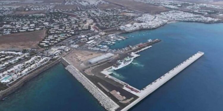 Puertos Canarios mantiene la validez de Playa Blanca para acoger cruceros