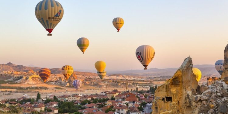 Destinos inesperados: los viajes no tradicionales que los argentinos eligen para 2025