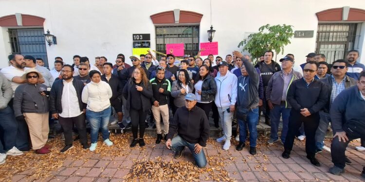 SEGOB acuerda reunión con empresas de viajes por aplicación