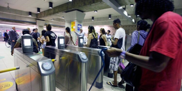 Viajes gratis en Metro Los Ángeles por Día del Aire Limpio