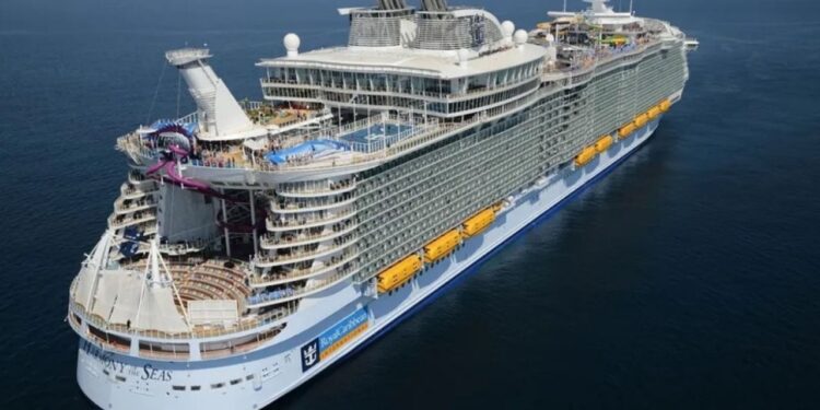 Vacaciones de terror: Niño muere al caer del piso 14 de crucero que se dirigía a Cozumel