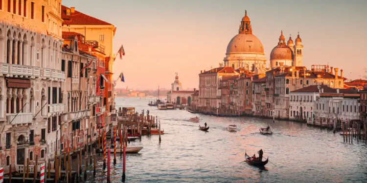 Viajar a Venecia a partir de abril de 2025 será el doble de caro