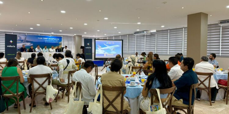 Acapulco da la bienvenida a agentes de viajes en un FAM Trip de AMAV y Volaris