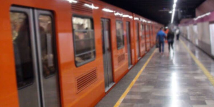 Metro CDMX regala viajes en diciembre: estas personas entran sin costo