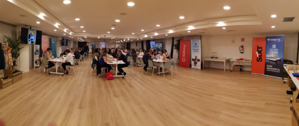 Agencias de viaje y proveedores de turismo se reúnen en el VIII Workshop Grup AVA