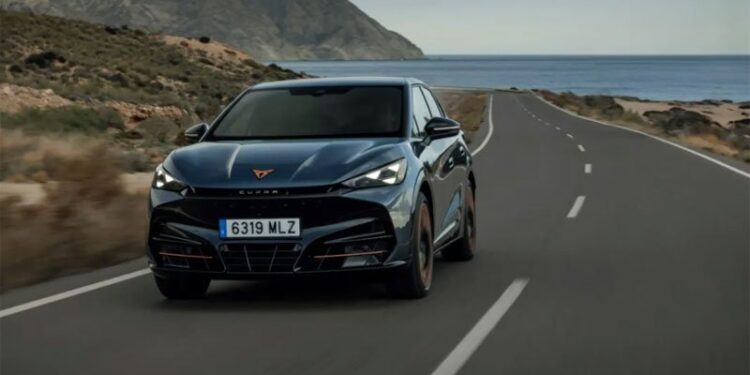 CUPRA Y Airbnb Fomentan Viajes Sostenibles Con Turismo Rural