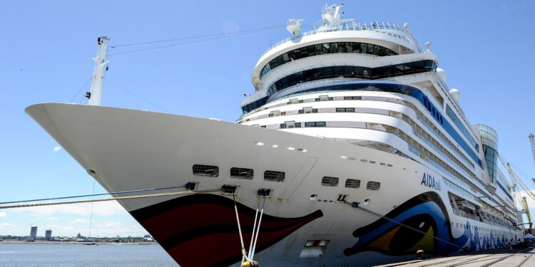 Casi 200 cruceros recalarán en puertos uruguayos en la temporada 2024-2025