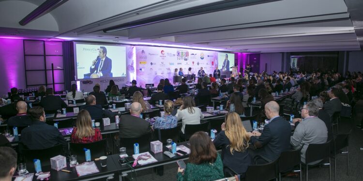 El ICS 2024 analizó la nueva tendencia de los cruceros de pasar noche en puerto, ya que aportan importantes beneficios a los destinos que visitan