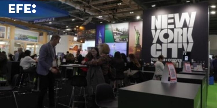 El turismo global cerrará el año en los niveles prepandemia, según un estudio