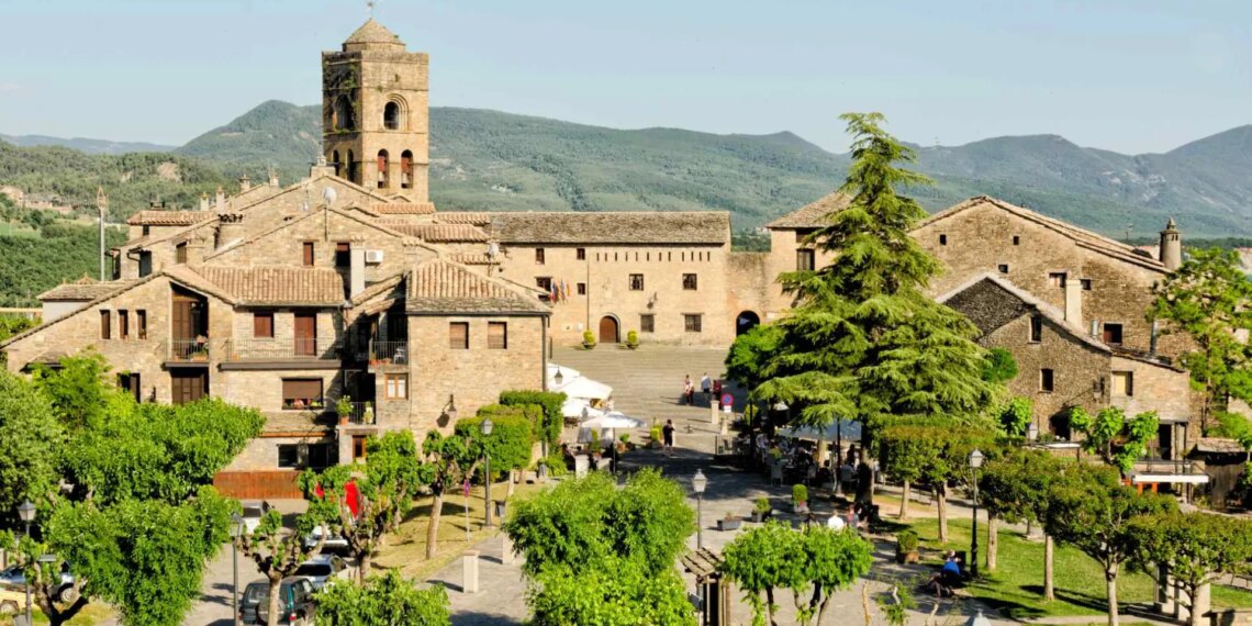 Este es el pueblo de Aragón elegido entre los 'Mejores Pueblos Turísticos 2024'