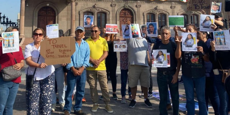 Familias denuncian por fraude a ‘To Travel’, agencia de viajes de Monterrey