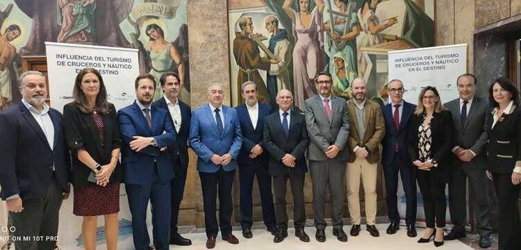 Costa del Sol impulsa innovación y sostenibilidad en sector náutico en Foro de Cruceros de Andalucía