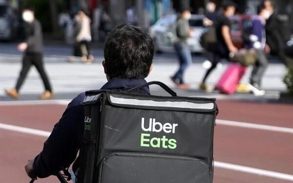 Insiste Uber con viajes para pasajeros en moto