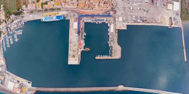 Segunda doble escala en el Puerto de Motril (Granada) con dos cruceros de la naviera Norwegian Cruise Line