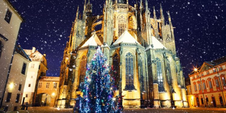 Viajes El Corte Inglés lanza una oferta para conocer Praga en Navidad