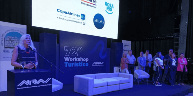 Vacaciones de verano: “La gente compara precios y se termina yendo menos días al exterior”