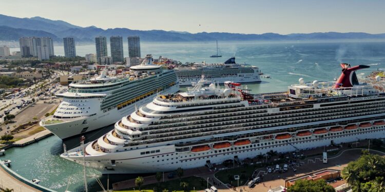 Serán 22 los cruceros que llegarán en diciembre; la derrama económica superaría los 200 millones de pesos