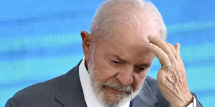 Lula retomará sus viajes en avión tras un golpe en la nuca