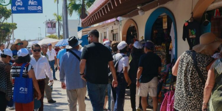 Bajan más del 70% de cruceristas a conocer Mazatlán   