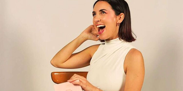 "Mi risa cambió después de mis viajes, simboliza mi transformación"