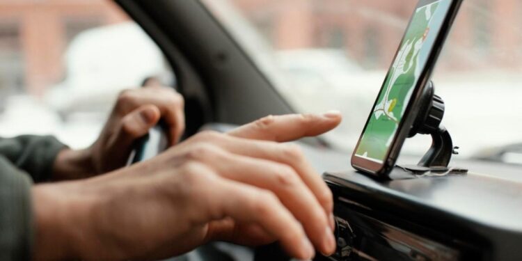 Ocho apps de viajes fueron aprobadas en Rosario para taxis y remises: cuáles son y qué cambia bajo el nuevo sistema