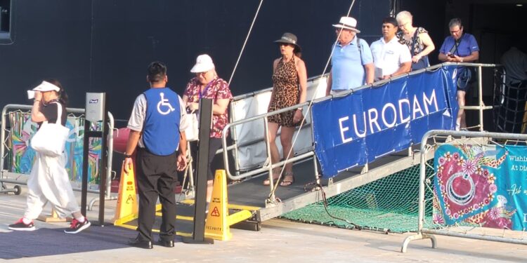 Puertos del Pacífico mexicano, a la baja en total de cruceristas