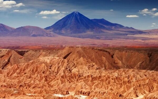 Hurtigruten Expeditions suma excursión al Desierto de Atacama en cruceros desde Valparaíso