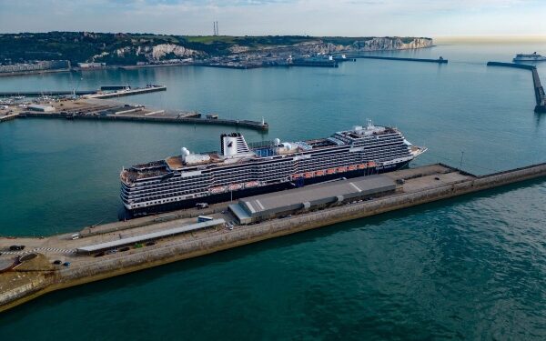 Dover celebra cifras de turismo de crucero, alojamiento y excursiones