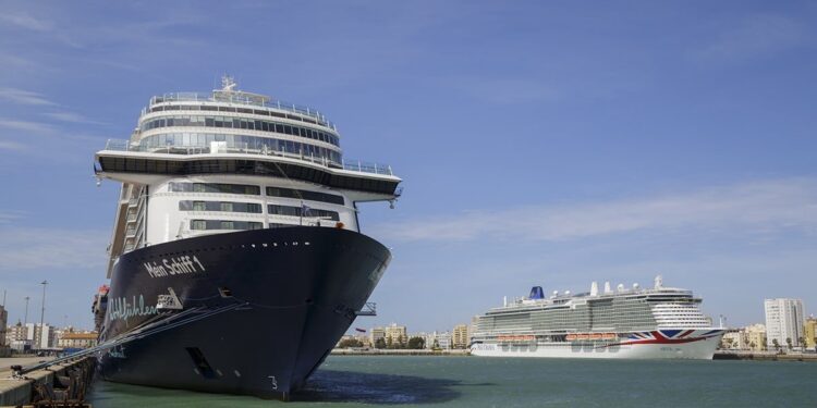 cruceros cadiz 2025
