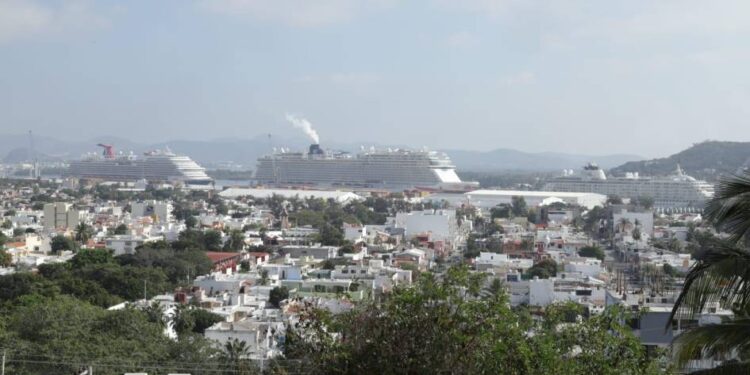 Arriban tres cruceros turísticos a Mazatlán esta Navidad
