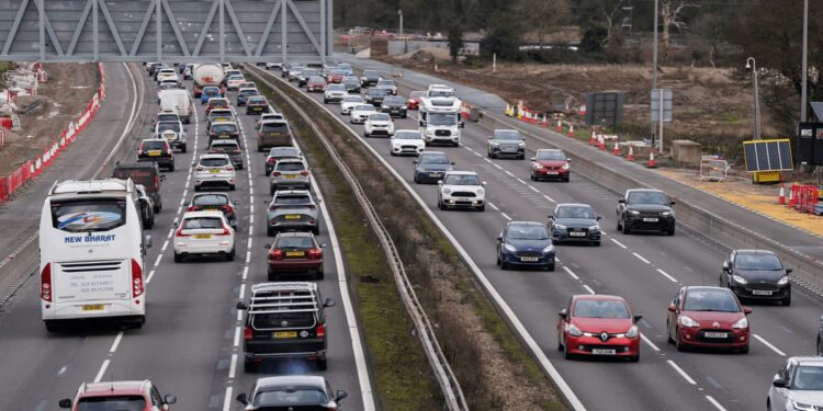 Alertas de viento podrían interrumpir un fin de semana ocupado de viajes navideños. – Periódico HOY