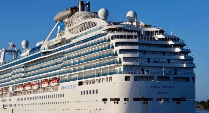 Llega el crucero Coral Princess a Puerto Chiapas