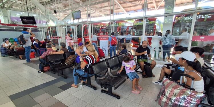 Incrementa viajes por temporada | Heraldo de México Quintana Roo