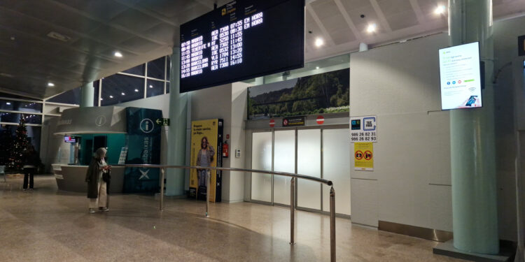 Detenida la pareja del dueño de la agencia de viajes de A Coruña denunciado y arrestado por estafa