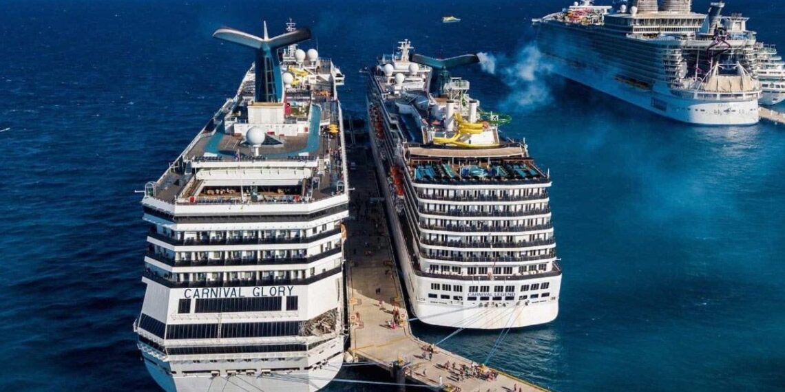 Impuesto a cruceros confronta a empresarios turísticos con Gobierno de Sheinbaum