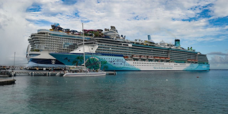 Mara Lezama afirma que Cozumel tendrá la llegada de 120 mil cruceristas a inicio del 2025