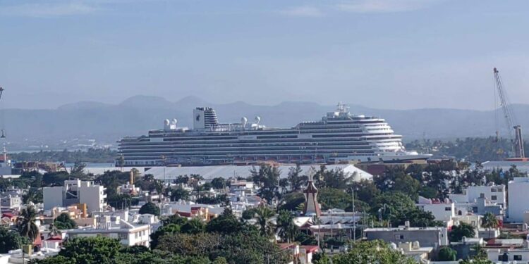 Crucero Koninsgdam llega a Mazatlán este domingo con 2 mil 517 pasajeros - El Sol de Mazatlán