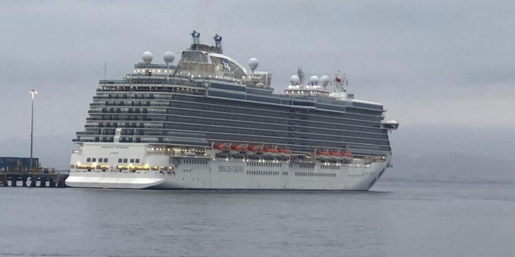 “Majestic Princess”: El crucero más grande en la historia de Chile arribó en Coquimbo esta mañana