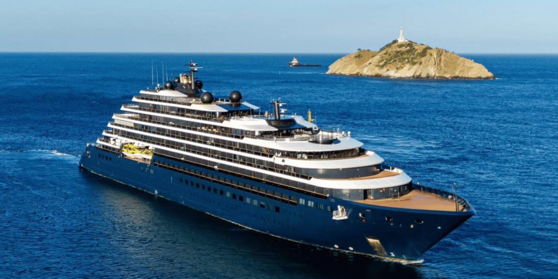 Puerto de Santa Marta recibe al exclusivo crucero Evrima de Ritz-Carlton