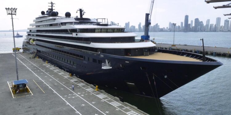 Estos son los cruceros de lujo que anclarán en Cartagena en Navidad, ¿cuántos turistas traen?